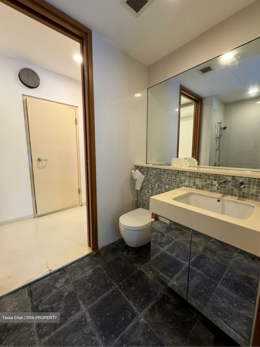 RV Suites (D10), Apartment #603745381